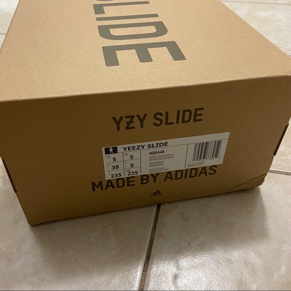 SOLD via EMT - Yeezy Slide Onyx Black Size 5 M (Size 6 W) DS - Picture 5 of 5
